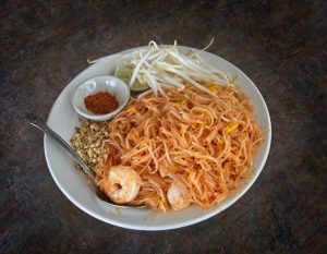 pad thai with shrimp & bean sprouts